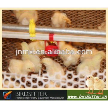 Automatische Huhn Hausnippel Trinklinie mit pp Plastikbecher